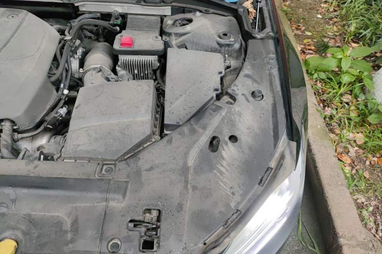 Used Volvo S90 2020 T5 Zhiyi Luxury Edition Engine Bay Left
