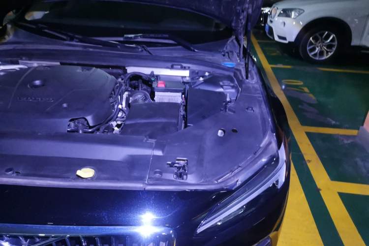 Used Volvo S90 2020 T5 Zhiyi Luxury Edition Engine Bay Left
