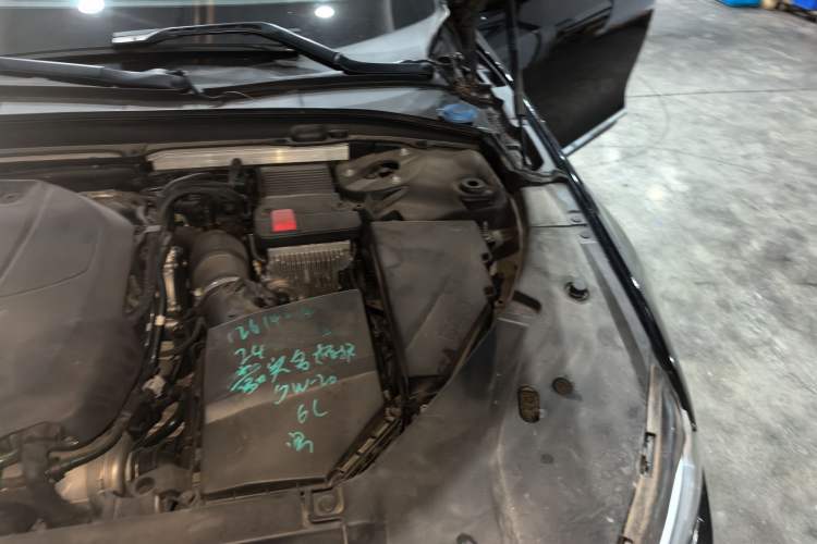 Used Volvo S90 2020 T5 Zhiyuan Luxury Edition Engine Bay Left