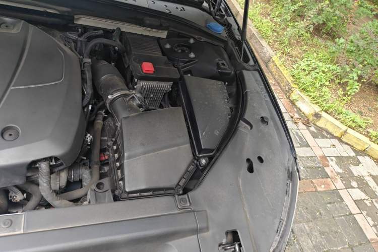Used Volvo S90 2020 T5 Zhiyi Luxury Edition Engine Bay Left