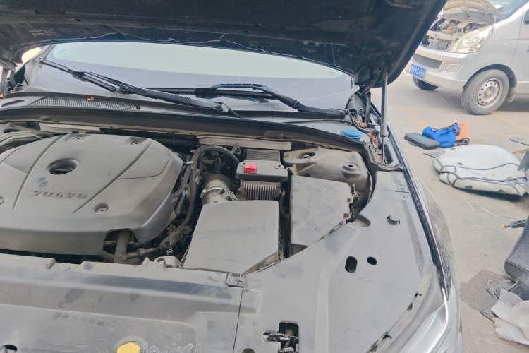 Used Volvo S90 2020 T5 Zhiyuan Luxury Edition Engine Bay Left