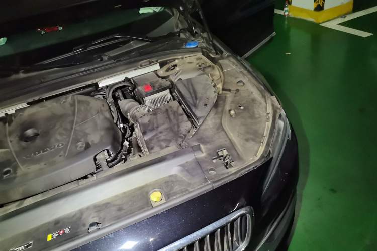 Used Volvo S90 2020 T5 Zhiyi Luxury Edition Engine Bay Left