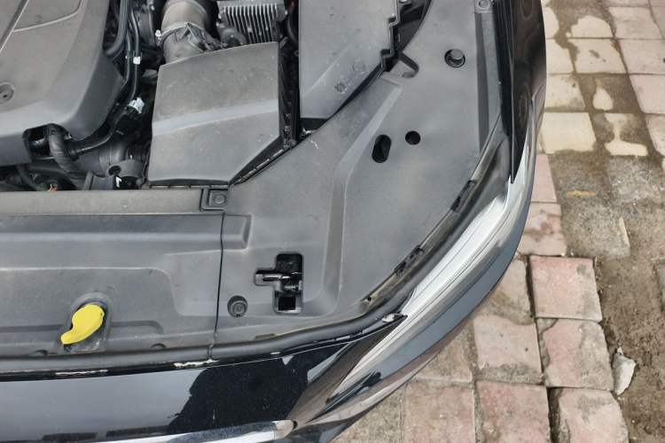 Used Volvo S90 2020 T5 Zhiyi Luxury Edition Engine Bay Left
