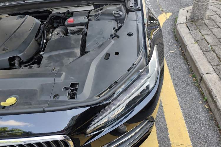 Used Volvo S90 2020 T5 Zhiyi Luxury Edition Engine Bay Left