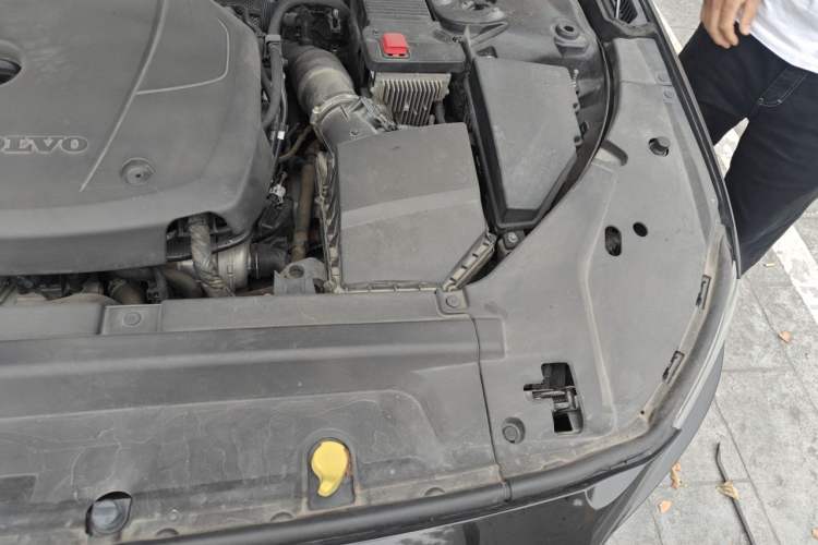 Used Volvo S90 2020 T5 Zhiyi Luxury Edition Engine Bay Left