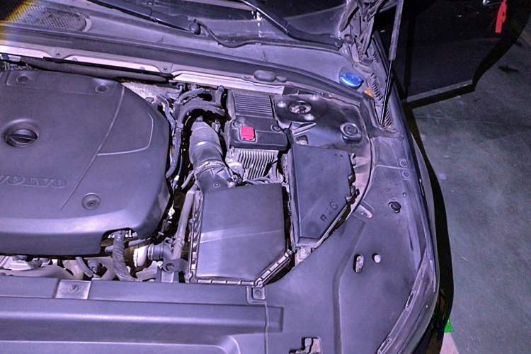 Used Volvo S90 2020 T5 Zhiyi Luxury Edition Engine Bay Left