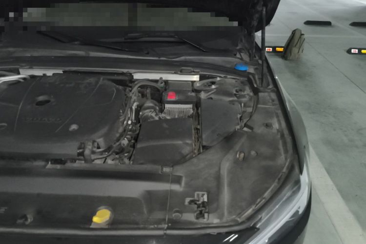 Used Volvo S90 2020 T5 Zhiyi Luxury Edition Engine Bay Left