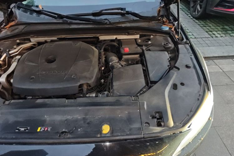 Used Volvo S90 2020 T5 Zhiyuan Luxury Edition Engine Bay Left