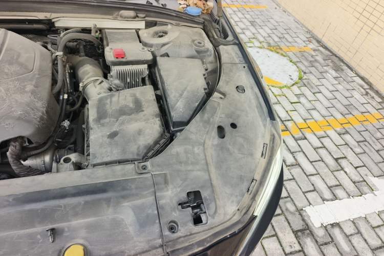 Used Volvo S90 2020 T5 Zhiyi Luxury Edition Engine Bay Left