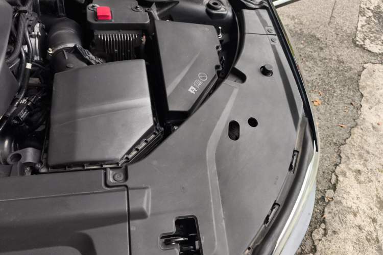 Used Volvo S90 2020 T5 Zhiyi Luxury Edition Engine Bay Left