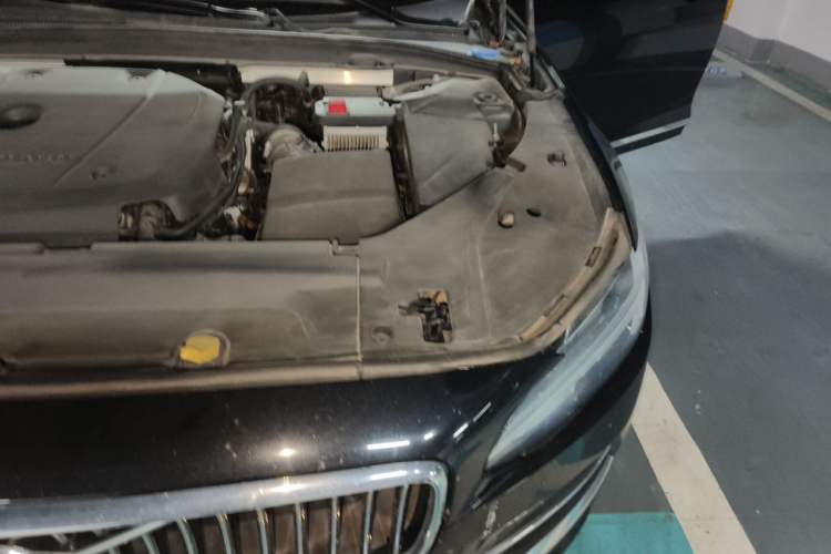 Used Volvo S90 2020 T5 Zhiyi Luxury Edition Engine Bay Left