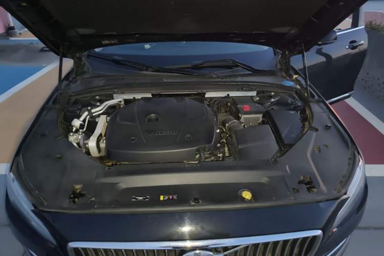 Used Volvo S90 2020 Facelifted T5 Zhiyi Luxury Edition Engine Bay