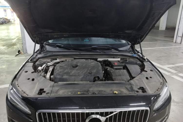 Used Volvo S90 2020 T5 Zhiyi Luxury Edition Engine Bay