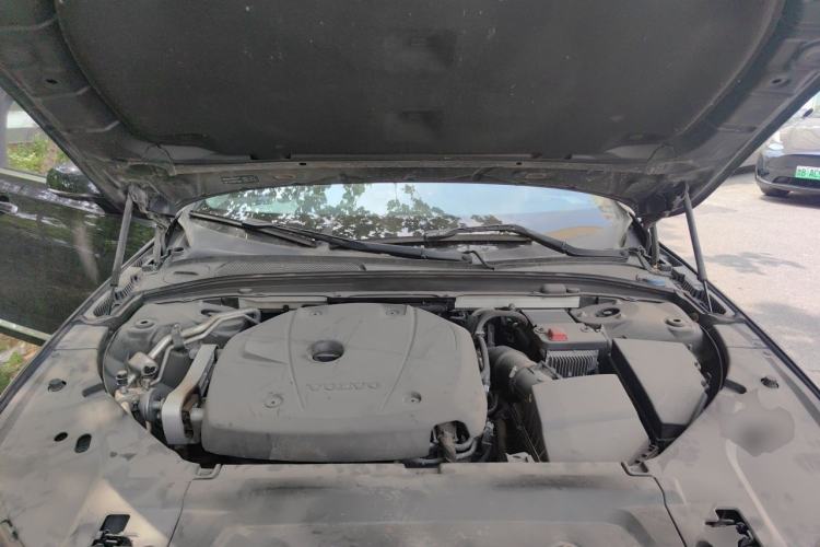 Used Volvo S90 2020 T5 Zhiyi Luxury Edition Engine Bay