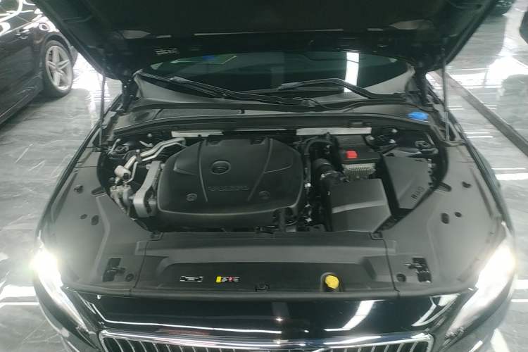 Used Volvo S90 2020 Facelifted T5 Zhiyi Luxury Edition Engine Bay
