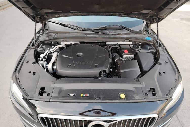 Used Volvo S90 2020 T5 Zhiyi Luxury Edition Engine Bay