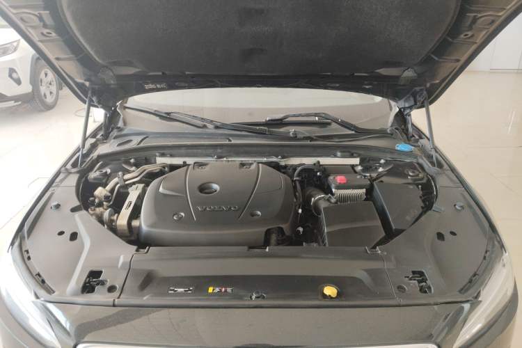 Used Volvo S90 2020 T5 Zhiyi Luxury Edition Engine Bay