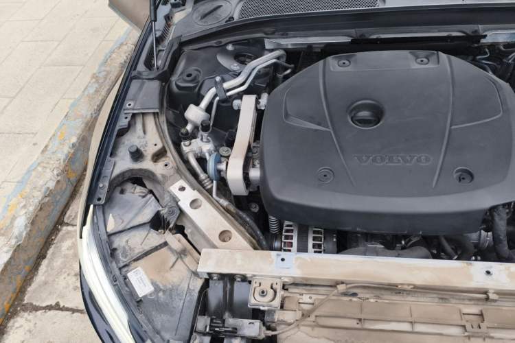 Used Volvo S90 2020 T5 Zhiyi Luxury Edition Engine Bay Right
