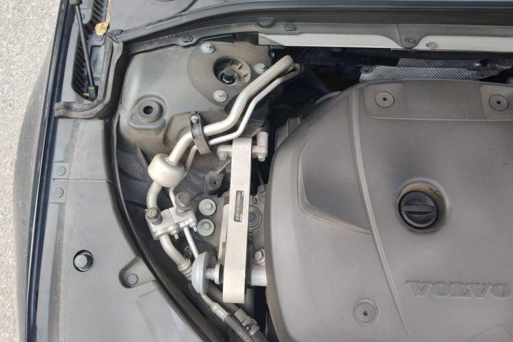 Used Volvo S90 2020 T5 Zhiyi Luxury Edition Engine Bay Right