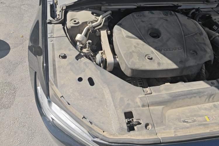 Used Volvo S90 2020 T5 Zhiyi Luxury Edition Engine Bay Right