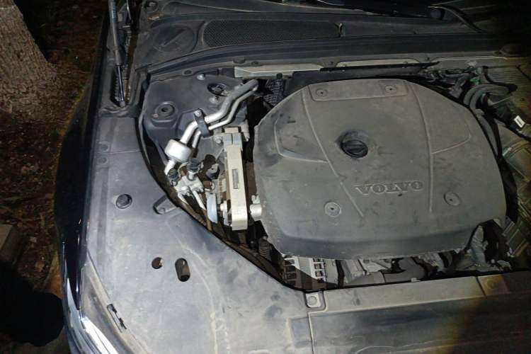 Used Volvo S90 2020 T5 Zhiyi Luxury Edition Engine Bay Right