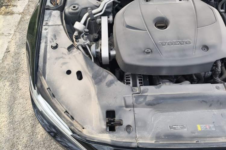 Used Volvo S90 2020 T5 Zhiya Luxury Edition Engine Bay Right