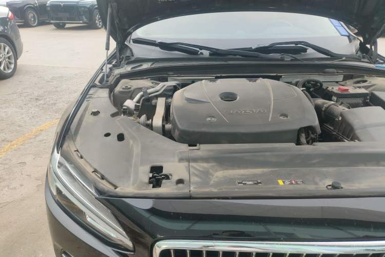 Used Volvo S90 2020 T5 Zhiyi Luxury Edition Engine Bay Right