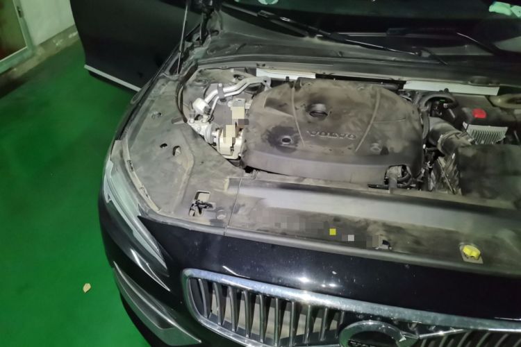Used Volvo S90 2020 T5 Zhiyi Luxury Edition Engine Bay Right