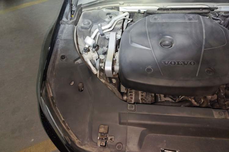 Used Volvo S90 2020 T5 Zhiyuan Luxury Edition Engine Bay Right