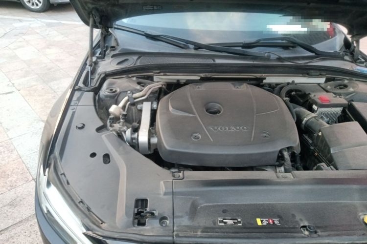 Used Volvo S90 2020 Facelift T5 Smart Luxury Edition Engine Bay Right