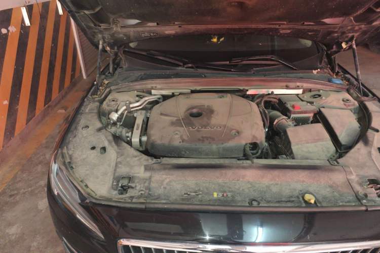 Used Volvo S90 2020 T5 Zhiyi Luxury Edition Engine Bay Right