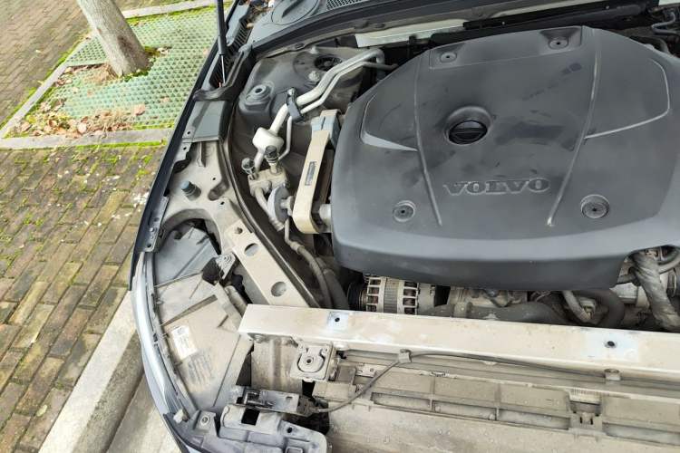 Used Volvo S90 2020 T5 Zhiyi Luxury Edition Engine Bay Right