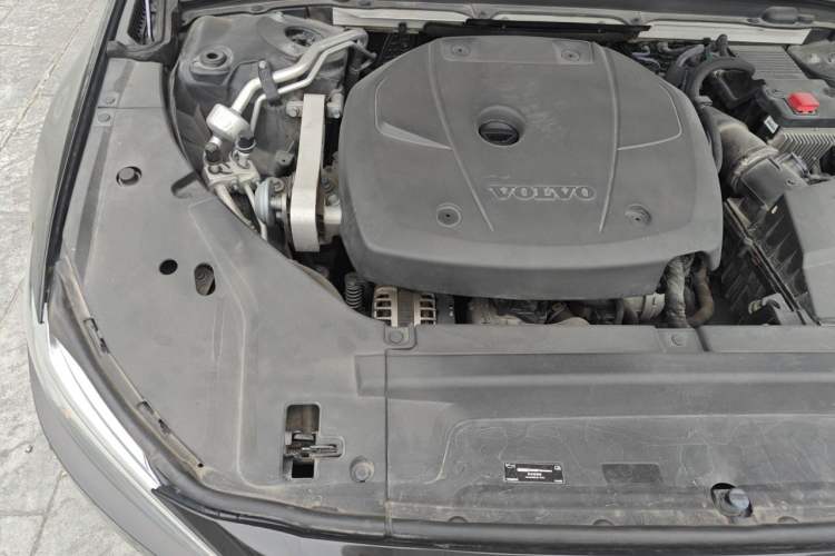 Used Volvo S90 2020 T5 Zhiyi Luxury Edition Engine Bay Right