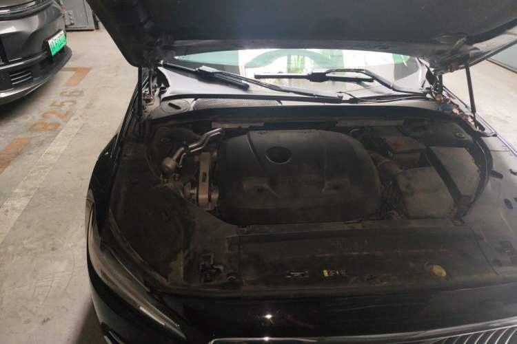 Used Volvo S90 2020 T5 Zhiyuan Luxury Edition Engine Bay Right