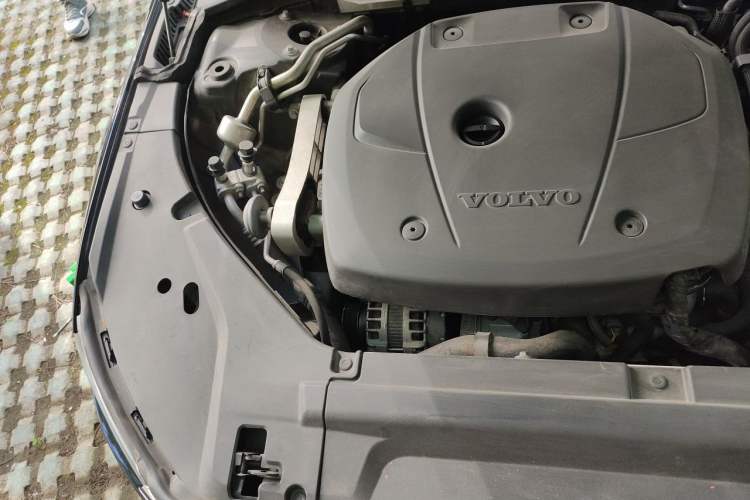 Used Volvo S90 2020 T5 Zhiyi Luxury Edition Engine Bay Right