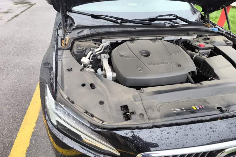 Used Volvo S90 2020 T5 Zhiyi Luxury Edition Engine Bay Right