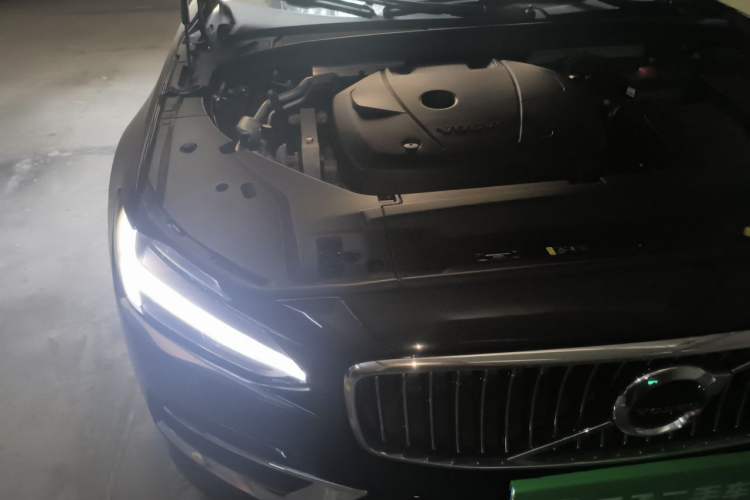 Used Volvo S90 2020 T5 Zhiyuan Luxury Edition Engine Bay Right