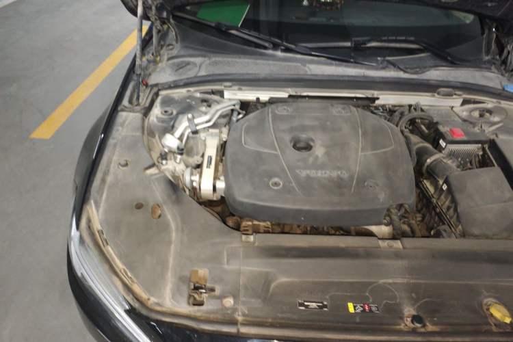 Used Volvo S90 2020 T5 Zhiyi Luxury Edition Engine Bay Right
