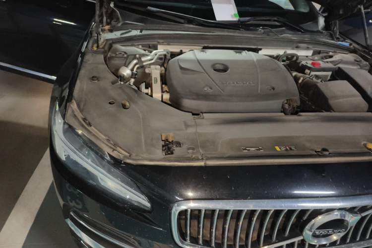 Used Volvo S90 2020 T5 Zhiyi Luxury Edition Engine Bay Right
