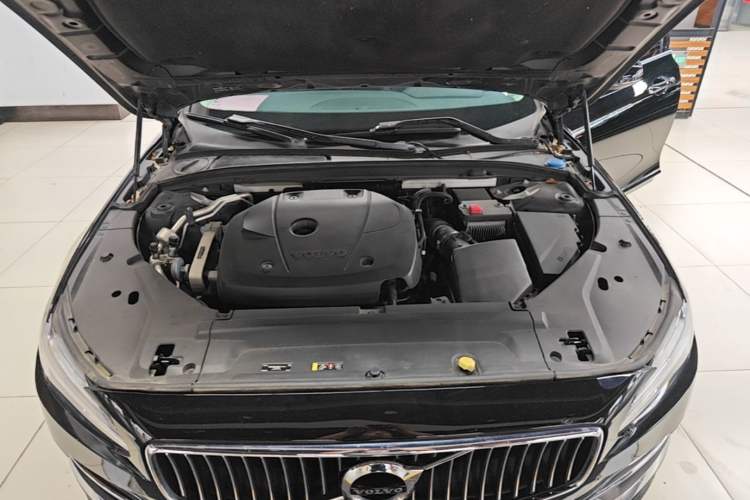 Used Volvo S90 2020 T5 Zhiyi Luxury Edition Engine Bay