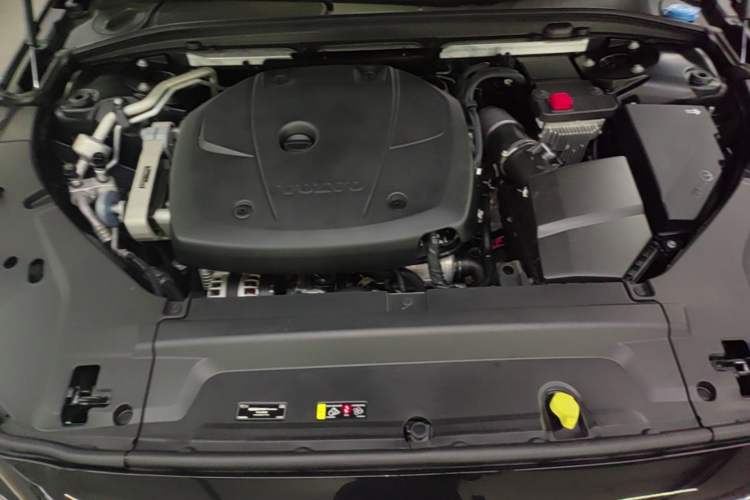 Used Volvo S90 2020 T5 Zhiyi Luxury Edition Engine Bay