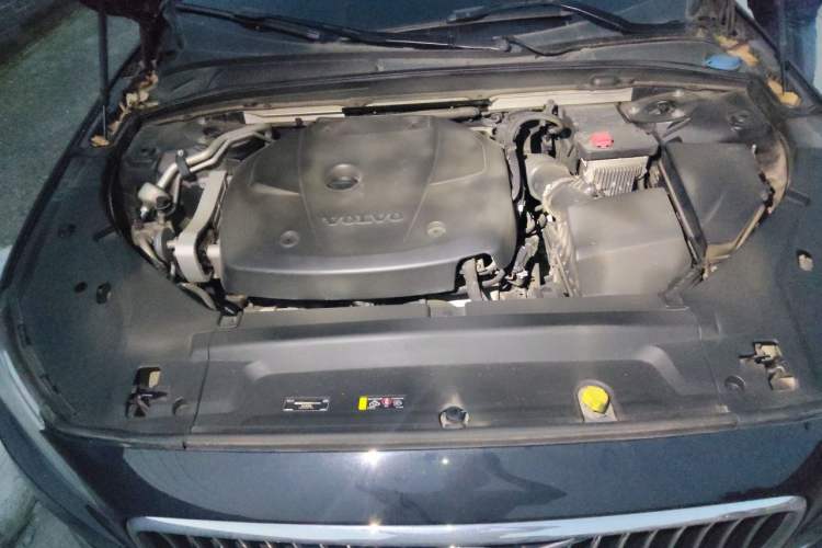 Used Volvo S90 2020 Facelifted T5 Zhiyi Luxury Edition Engine Bay