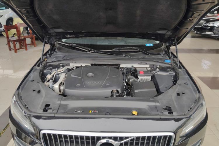 Used Volvo S90 2020 Facelifted T5 Zhiyi Luxury Edition Engine Bay