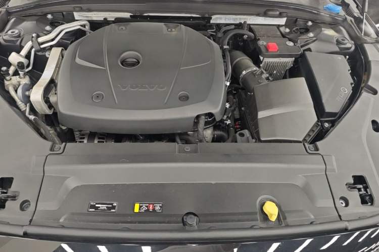 Used Volvo S90 2020 Facelifted T5 Zhiyi Luxury Edition Engine Bay