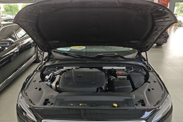 Used Volvo S90 2020 T5 Zhiya Luxury Edition Engine Bay