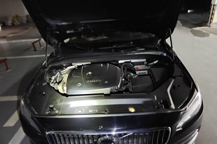 Used Volvo S90 2020 T5 Zhiyi Luxury Edition Engine Bay