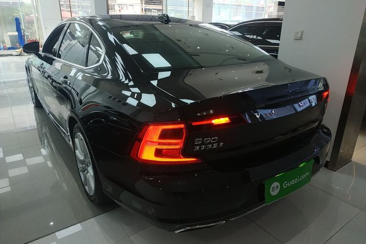 Used Volvo S90 2020 Facelifted T5 Zhiyi Luxury Edition Exterior 2