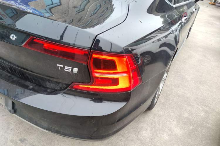 Used Volvo S90 2020 T5 Zhiyi Luxury Edition Exterior 3