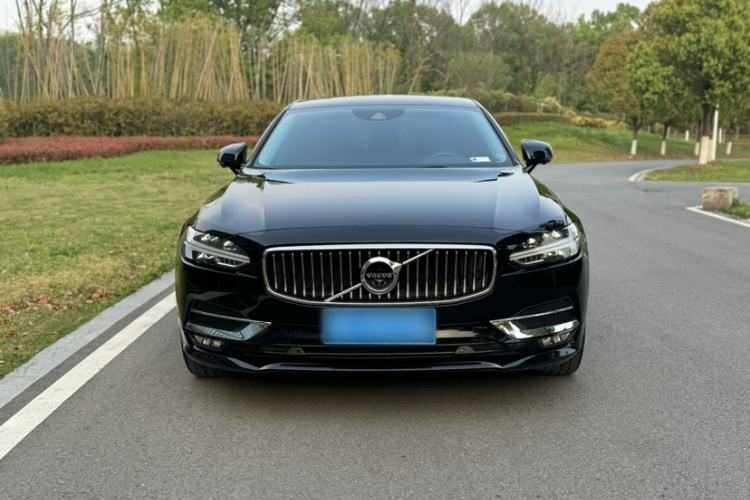 Used Volvo S90 2020 Facelifted T5 Zhiyi Luxury Edition Exterior 3