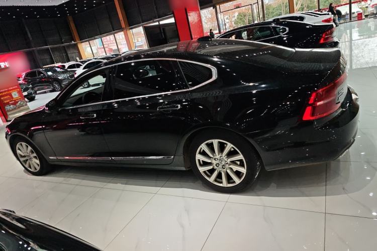 Used Volvo S90 2020 T5 Zhiyi Luxury Edition Exterior 5